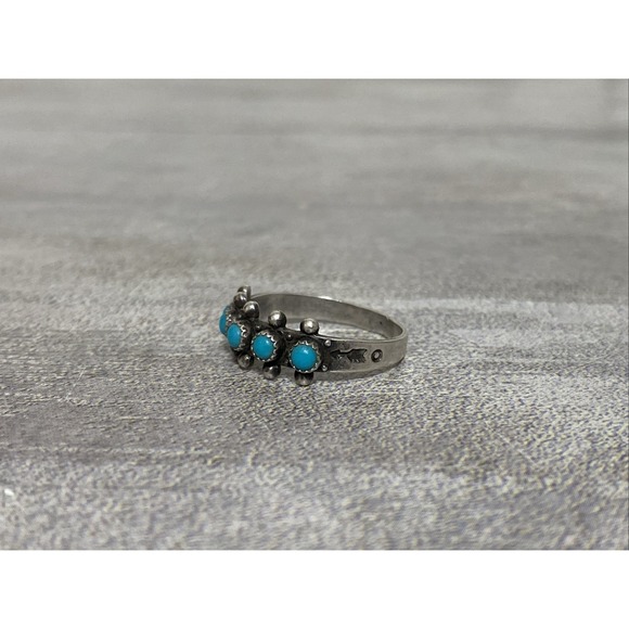 Native American Zuni Turquoise Petit Point Ring Sz 8 Snake Eyes Arrow - Picture 3 of 10